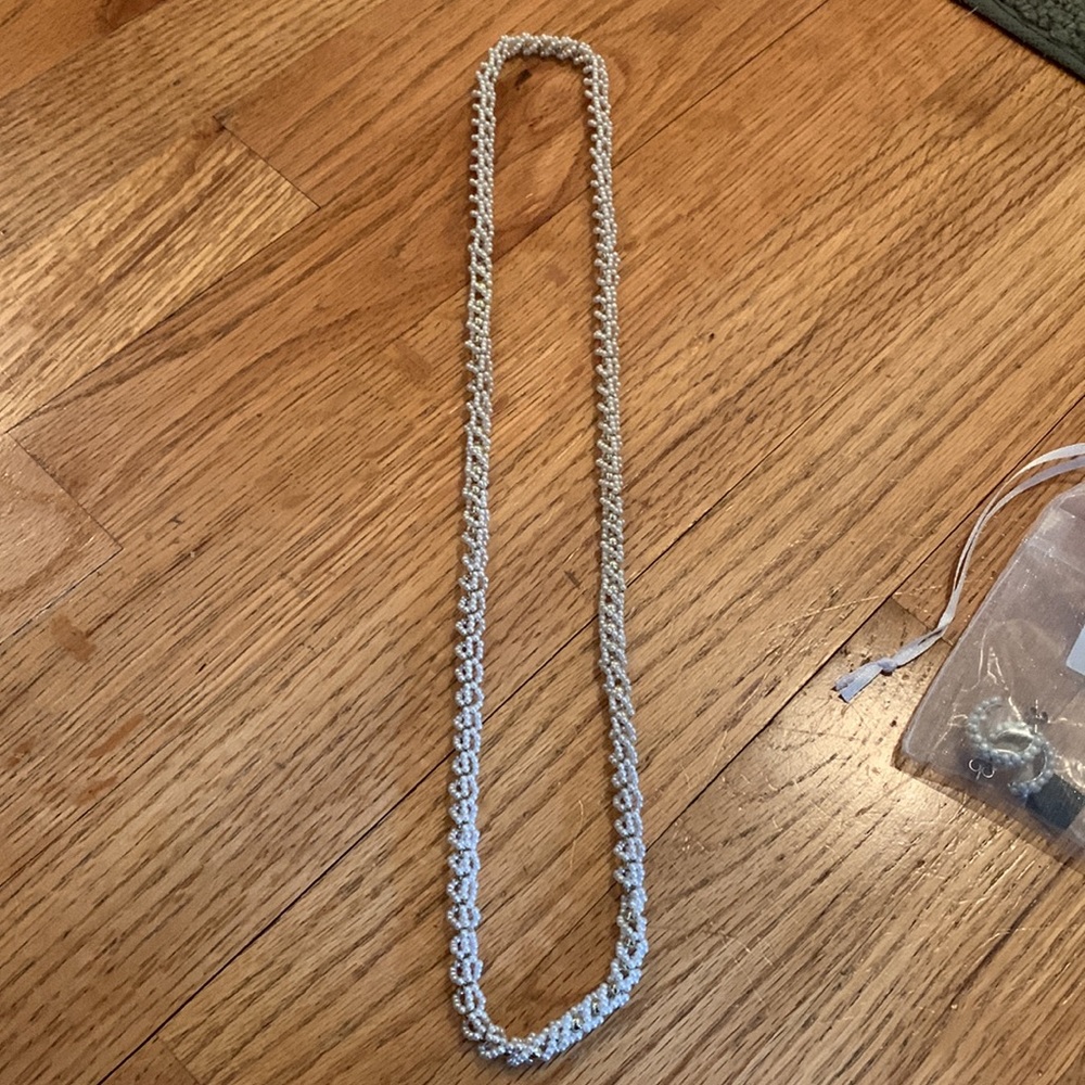 Host Pick ⭐️JTV 3 row mini pearls,925 silver 1” hoop earrings & vintage necklace - Picture 9 of 9